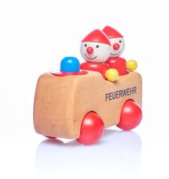 Feuerwehrwicht Manne mit Hupe